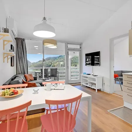 Lovely In With House A Panoramic View